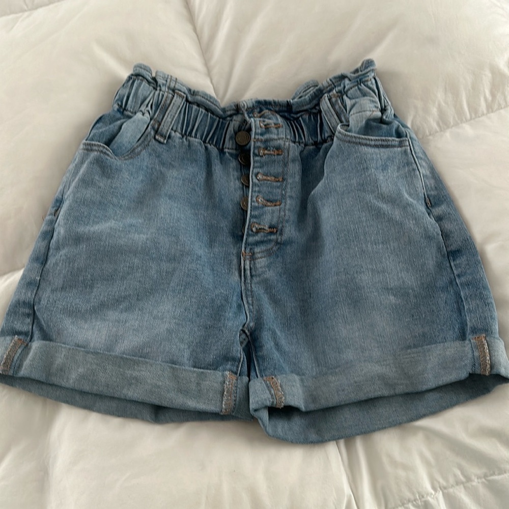 High waisted short